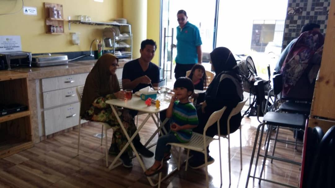 Hotel Zamburger Kota Warisan Sepang Esterno foto