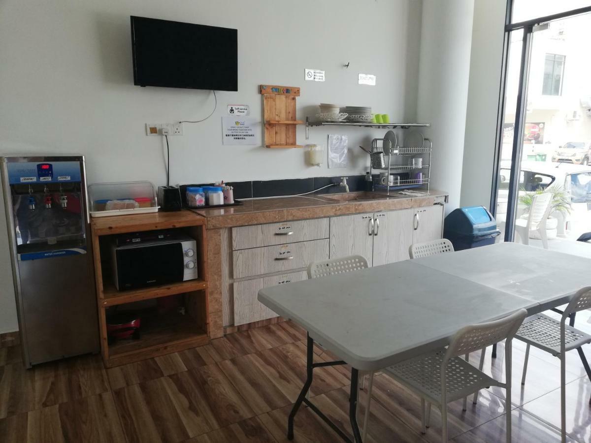 Hotel Zamburger Kota Warisan Sepang Esterno foto