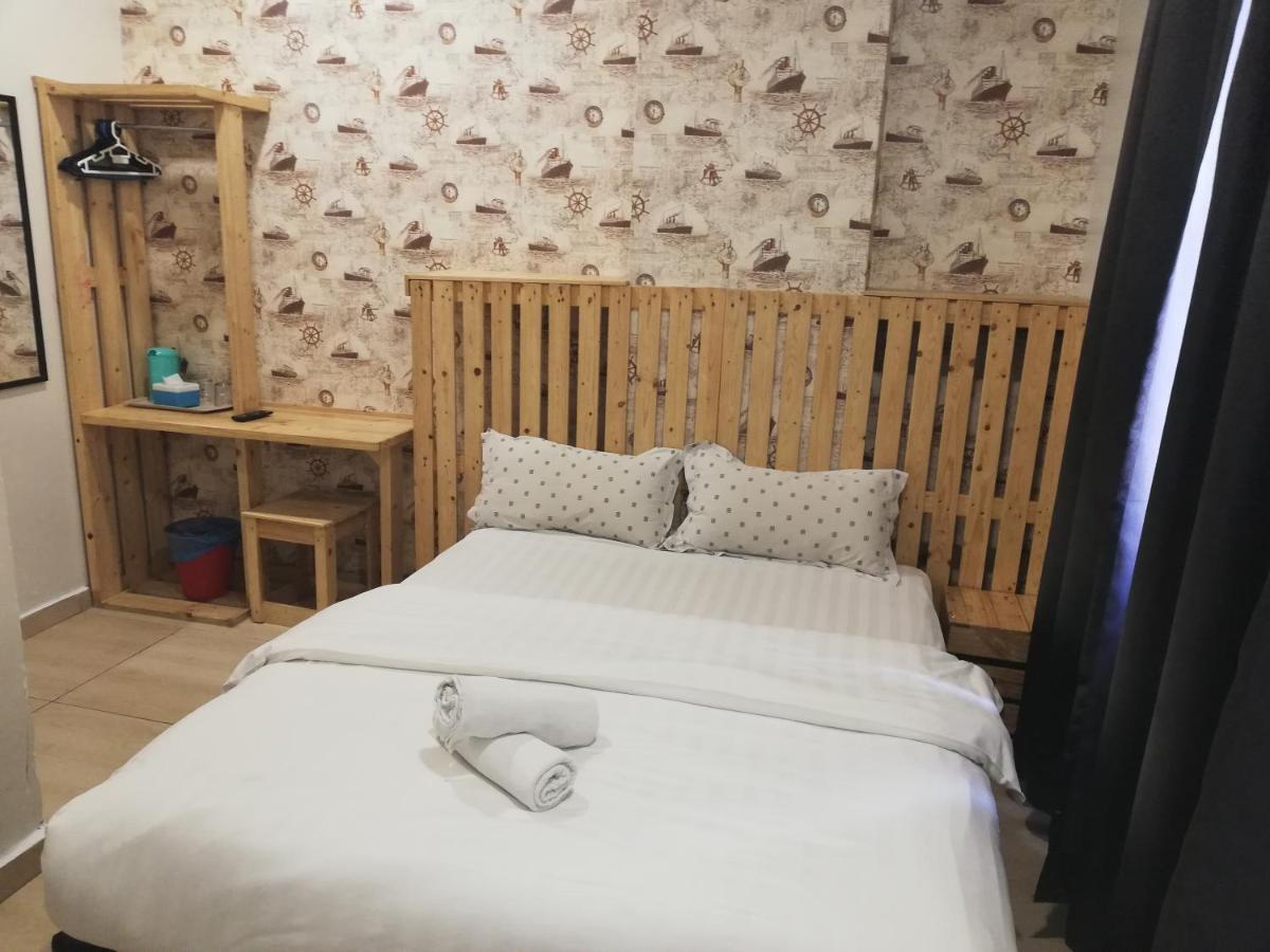 Hotel Zamburger Kota Warisan Sepang Esterno foto